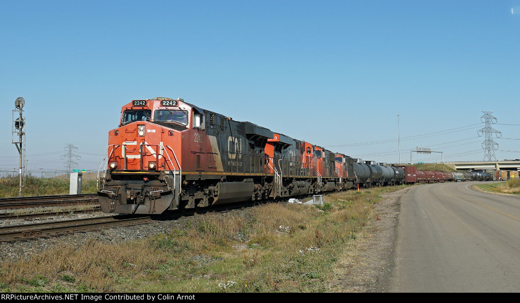 CN 2242